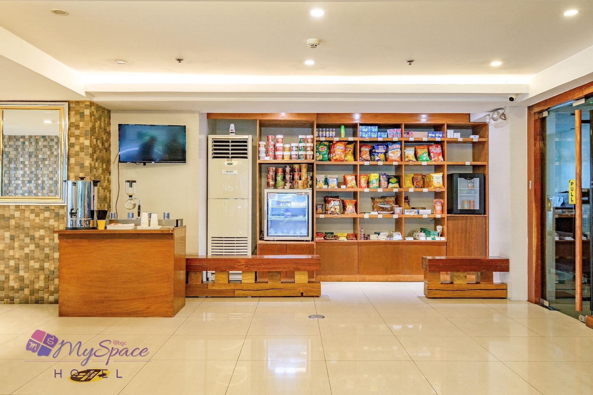 Myspace Hotel @Bgc Pasig City Kültér fotó